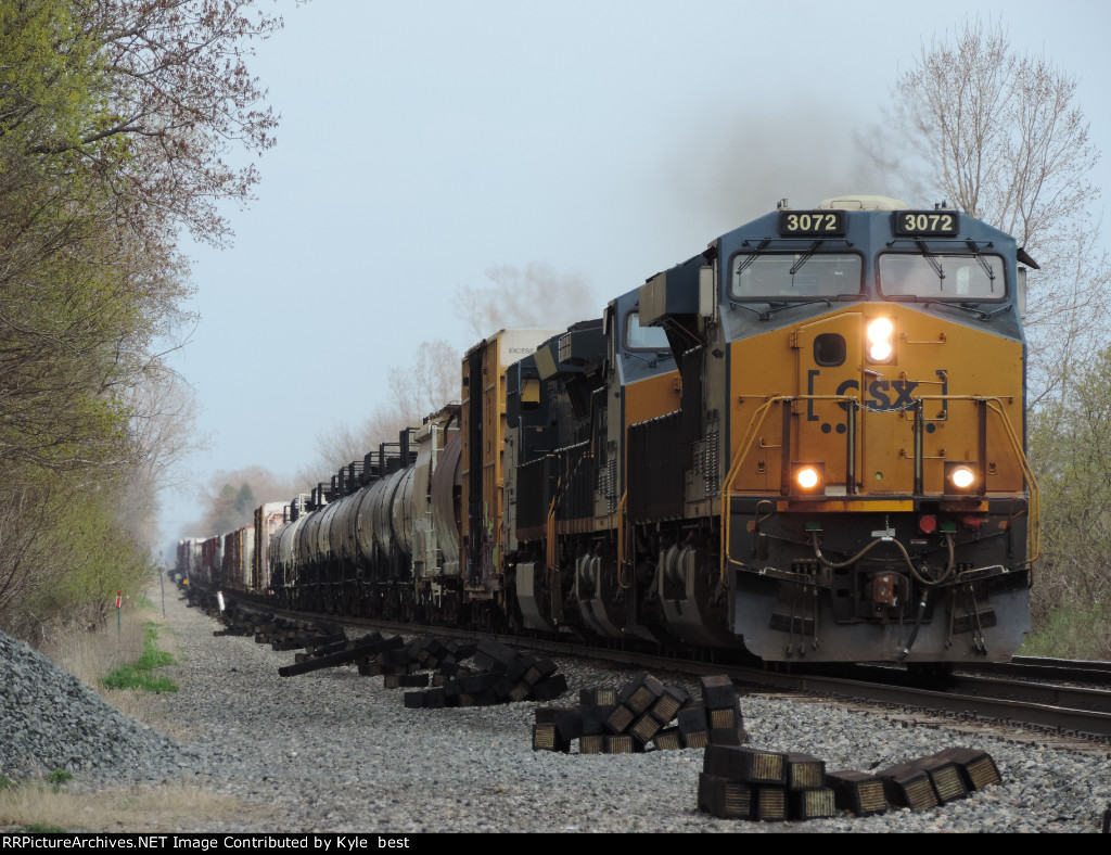 CSX 3072 on Q363